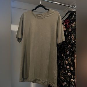 Lululemon men’s shirt